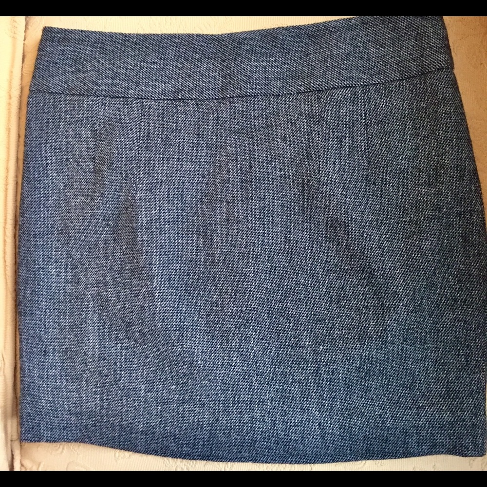 SOLD.   Wool tweed miniskirt